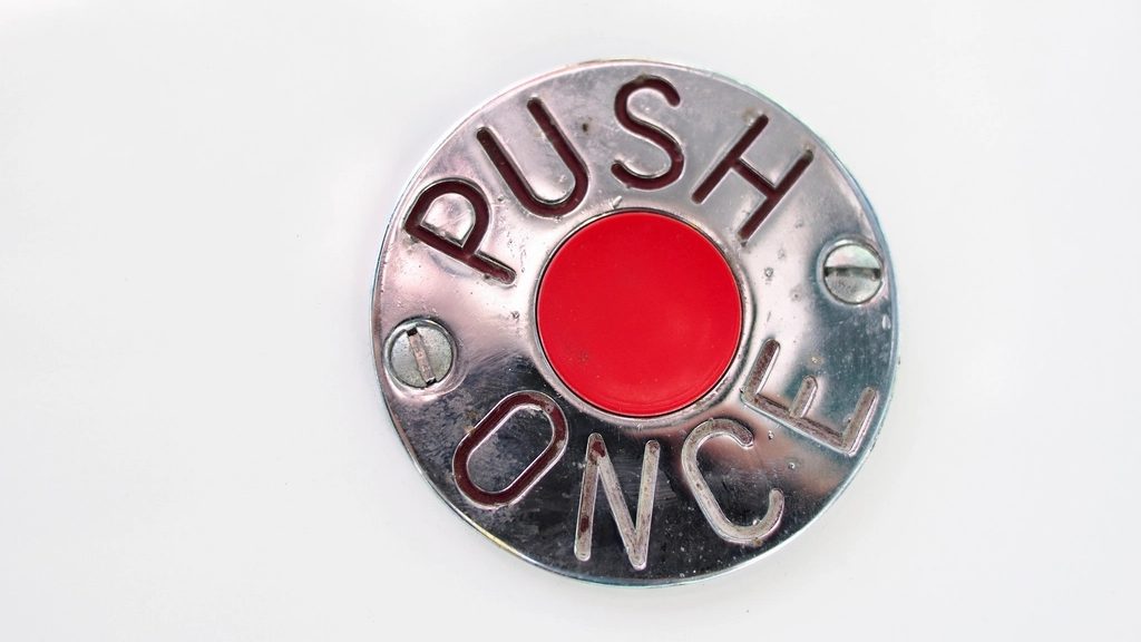 Main Image: Call-to-Action Button Design: Wording, Colour and Placement That Get Clicks