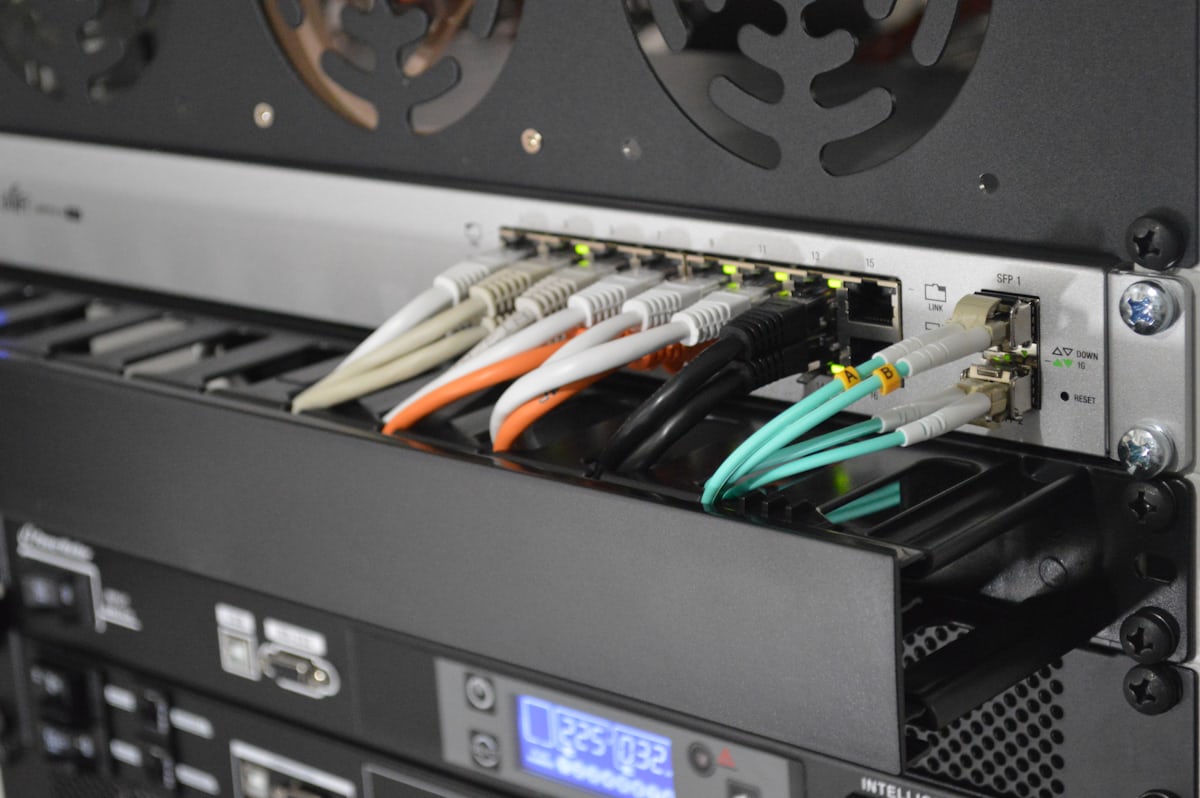 Dedicated Server for E-commerce: Why Online Stores Need Dedicated Hosting