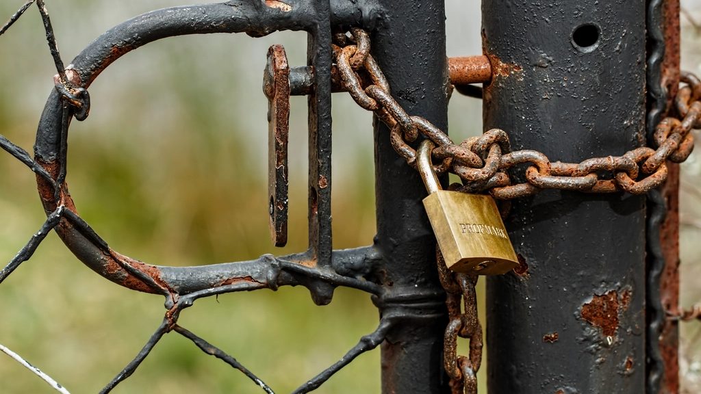 Guide: Why Websites Break: The Anatomy of "The Site Is Down"